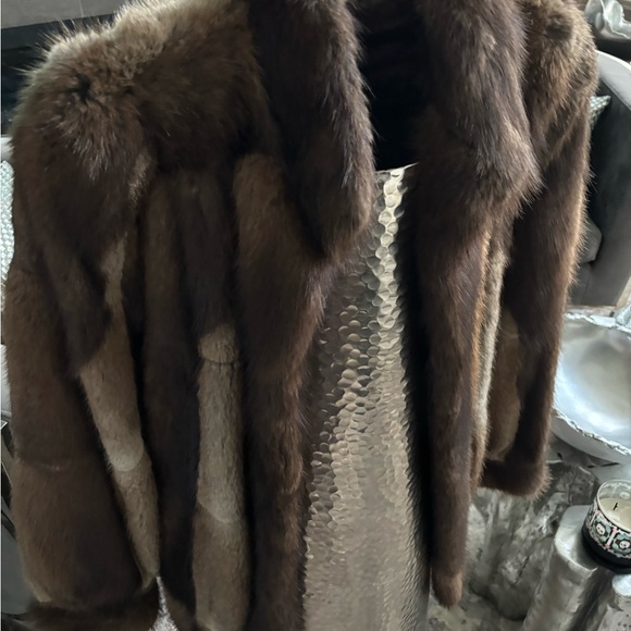 Elegant Brown tuxedo style vintage 1980s genuine muskrat fur  jacket size small - Picture 5 of 13